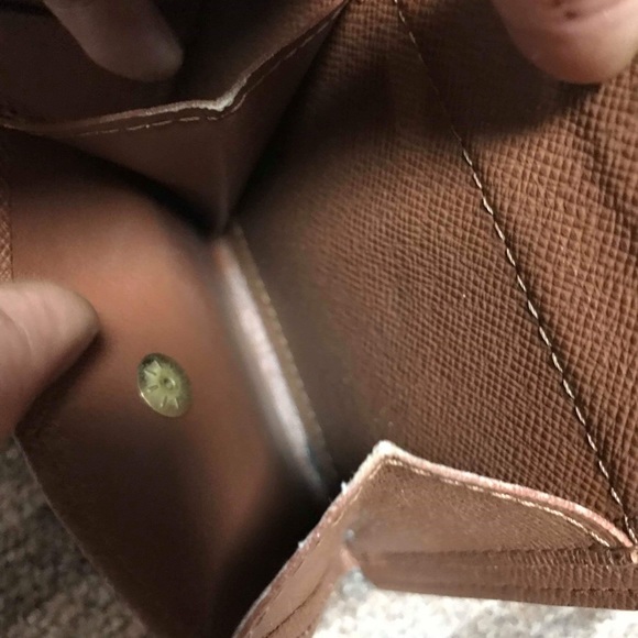 Authentic Louis Vuitton Mens Wallet Monogram - Picture 7 of 8